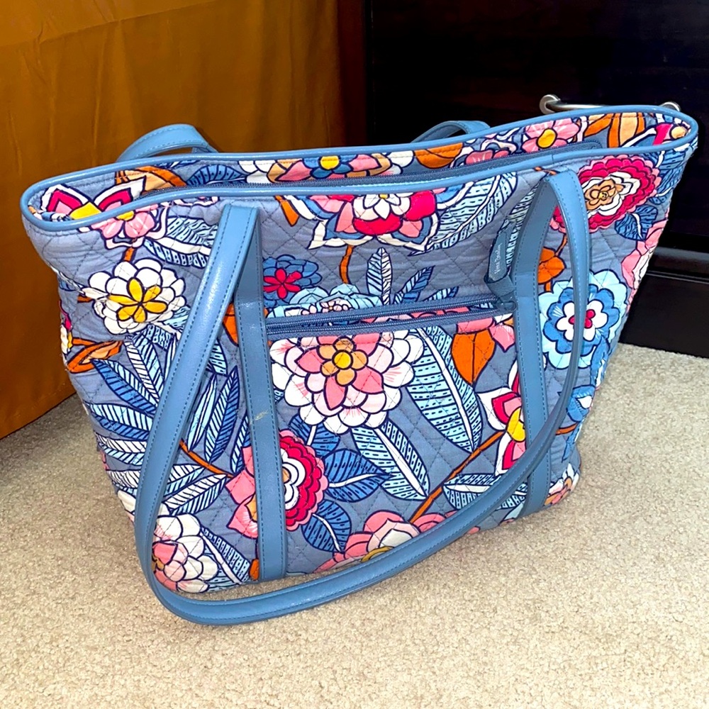 Vera bradley purse with matching small wallet